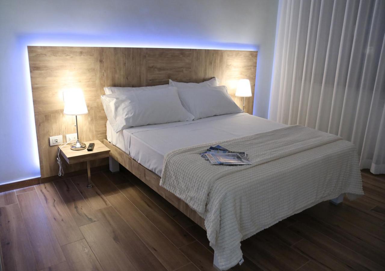 Residenza La Reggia Bed & Breakfast Касерта Екстериор снимка